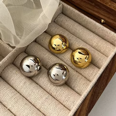 8 best sales spike ball earrings - №3