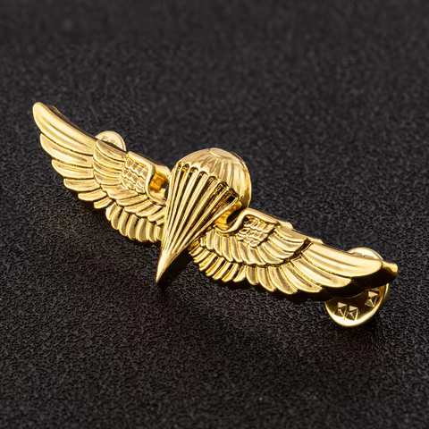 Flight Officer Wings Pins Golden Paratroopers Medal of Challenge Badges 8 best sales medals - №6