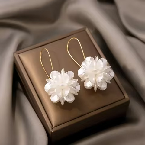 8 best sales cc pearl earrings - №5