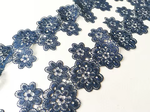 8 best sales blue trim - №3