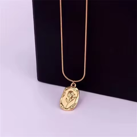 2023 Vintage Fashion Simple Geometric Rose Pendant Necklace For Women Female Boho Gold-plate Snake Chain Choker Jewelry Gift 8 best sales earthy jewelry - №5